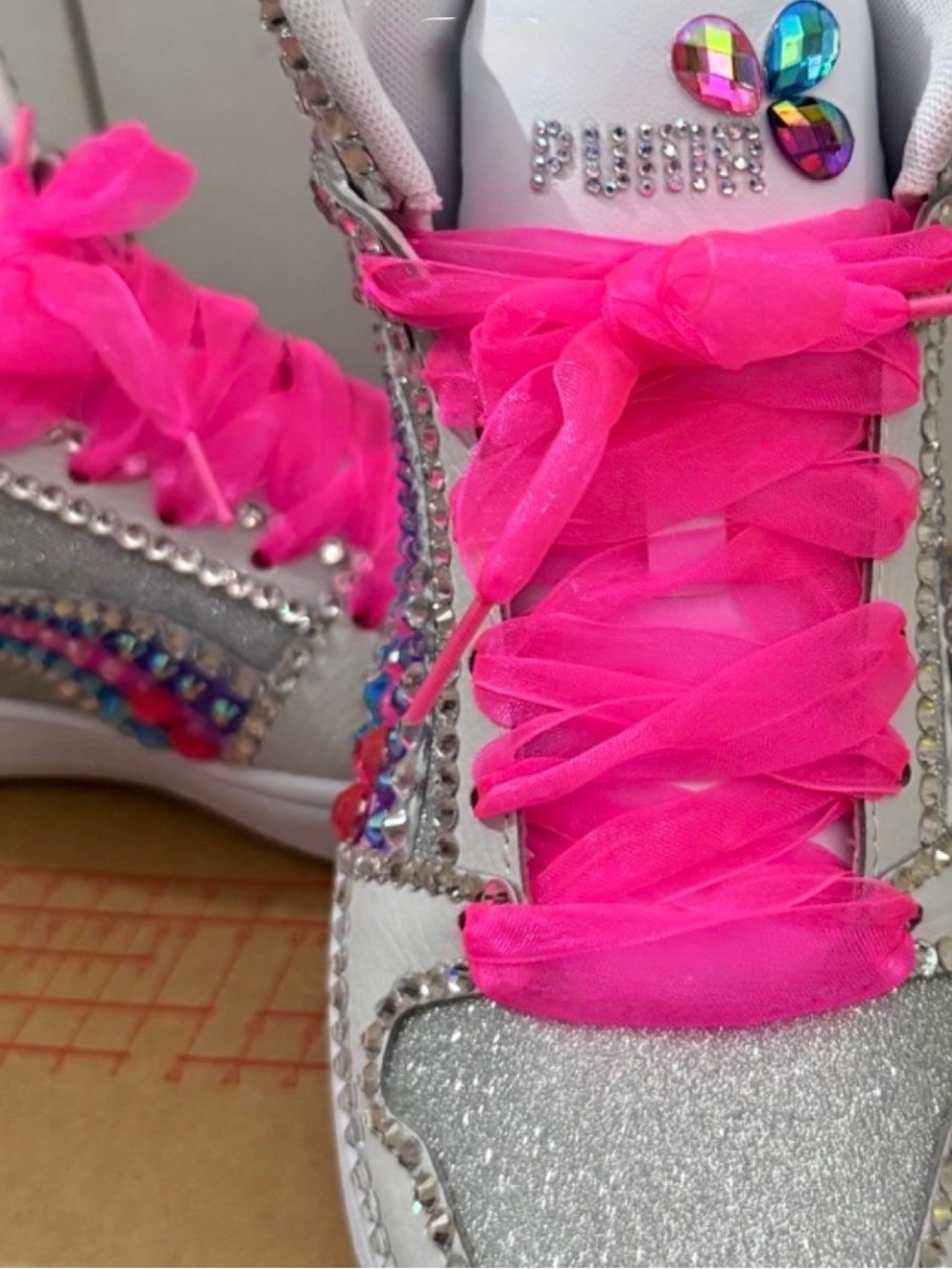 Puma Woman’s/Kids Hot Pink Rhinestone and Silver Glitter Sneakers